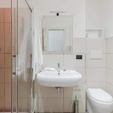 Via Tolemaide Private *