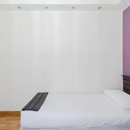 Via Tolemaide Private Apartman *